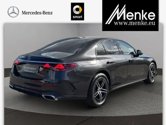 Mercedes-Benz E 220 AMG Line E 220 d Sedan