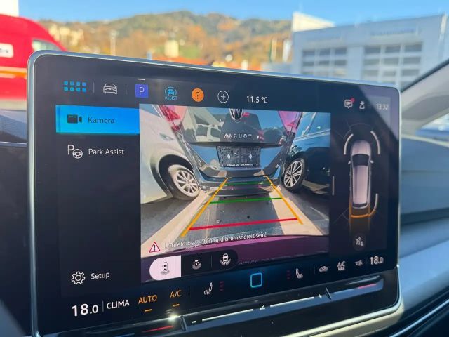 Volkswagen Golf Business DSG Variant