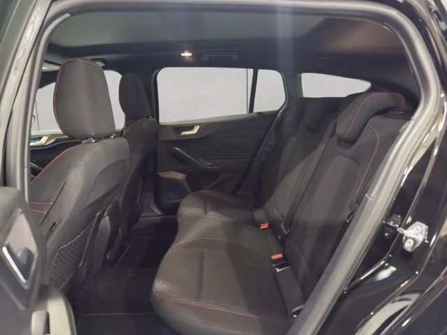 Ford Focus EcoBoost ST Line Wagon