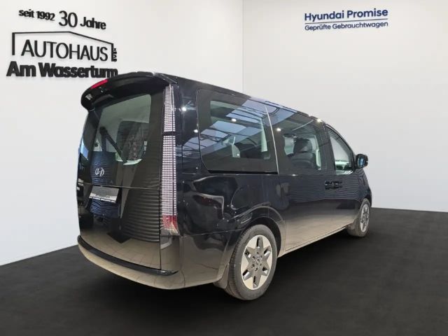 Hyundai Staria Trend