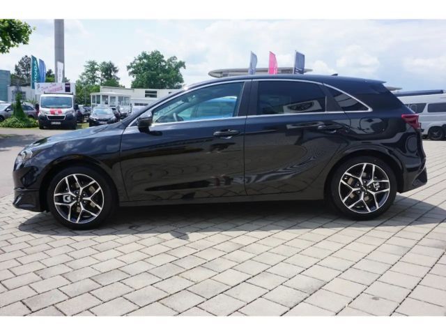 Kia Ceed 1.0T 100 Ultimate Edition Navi Kamera Indukt. 17''