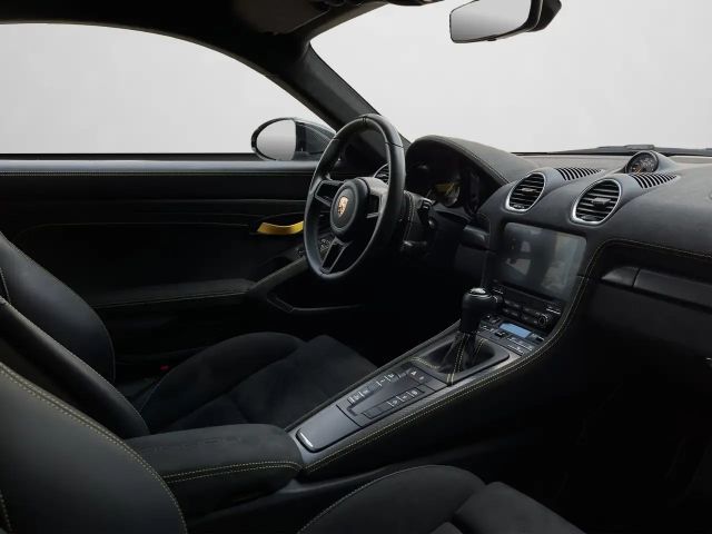 Porsche Cayman 718 Coupé RS