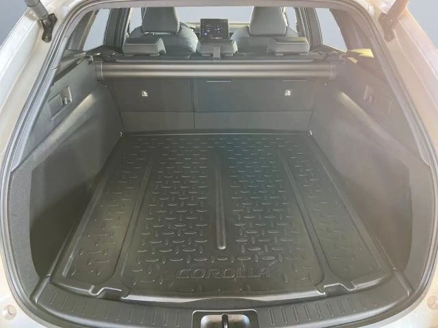 Toyota Corolla Hybride Team D