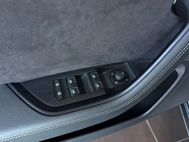 Skoda Superb 4x4 Combi Sportline