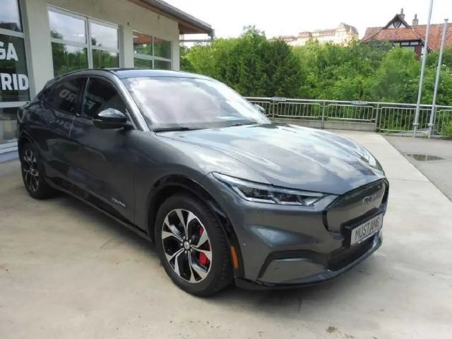 Ford Mustang Mach-E AWD