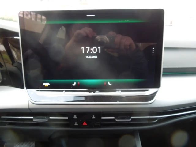 Volkswagen Golf 1.5 eTSI DSG Life