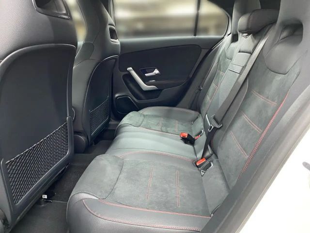 Mercedes-Benz A 200 AMG Line