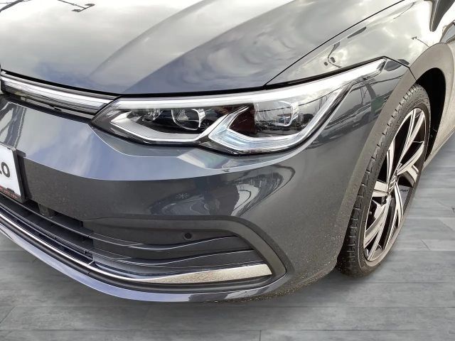 Volkswagen Golf DSG Style Variant