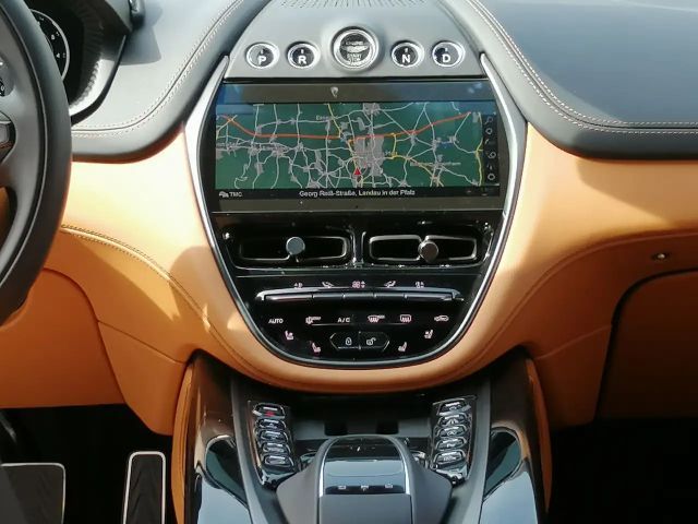 Aston Martin DBX Concours Blau Vollausstattung-6 800 KM-