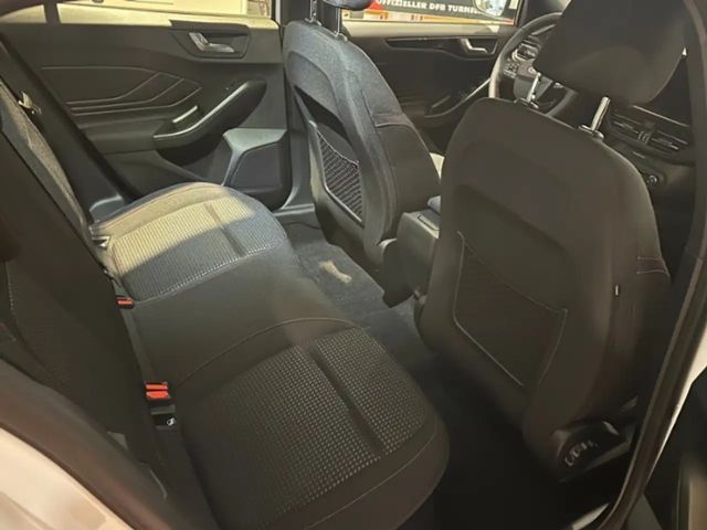 Ford Focus ST Line Wagon