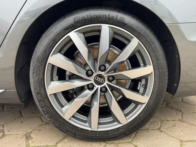 Audi A4 40 TFSI Avant Quattro S-Line S-Tronic