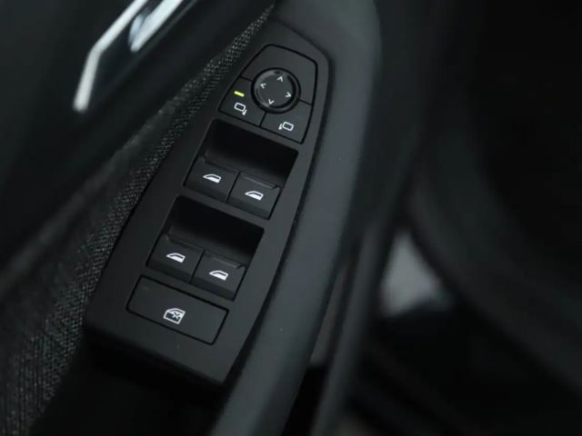 BMW 218 218d Active Tourer Sedan