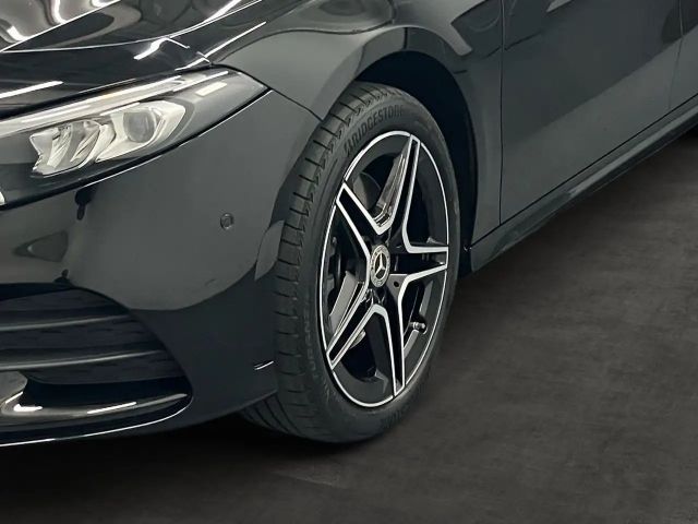 Mercedes-Benz A 250 A 250 e AMG Line