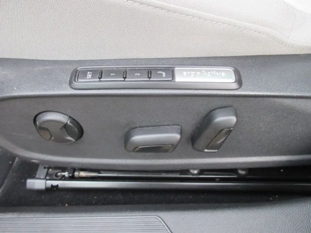 Volkswagen Golf 1.5 eTSI DSG Style