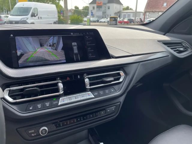 BMW 118 118i M-Sport Sedan