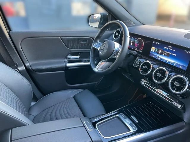 Mercedes-Benz GLA 180 GLA 180 d Progressive