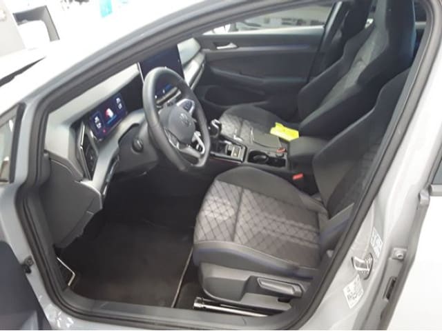 Volkswagen Golf 1.5 TSI R-Line Variant