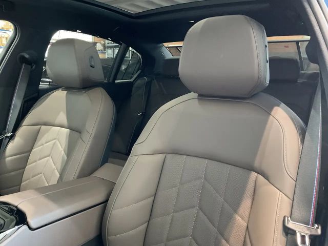 BMW 550 M-Sport Sedan xDrive