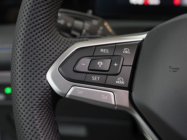 Volkswagen Tiguan R-Line eHybrid