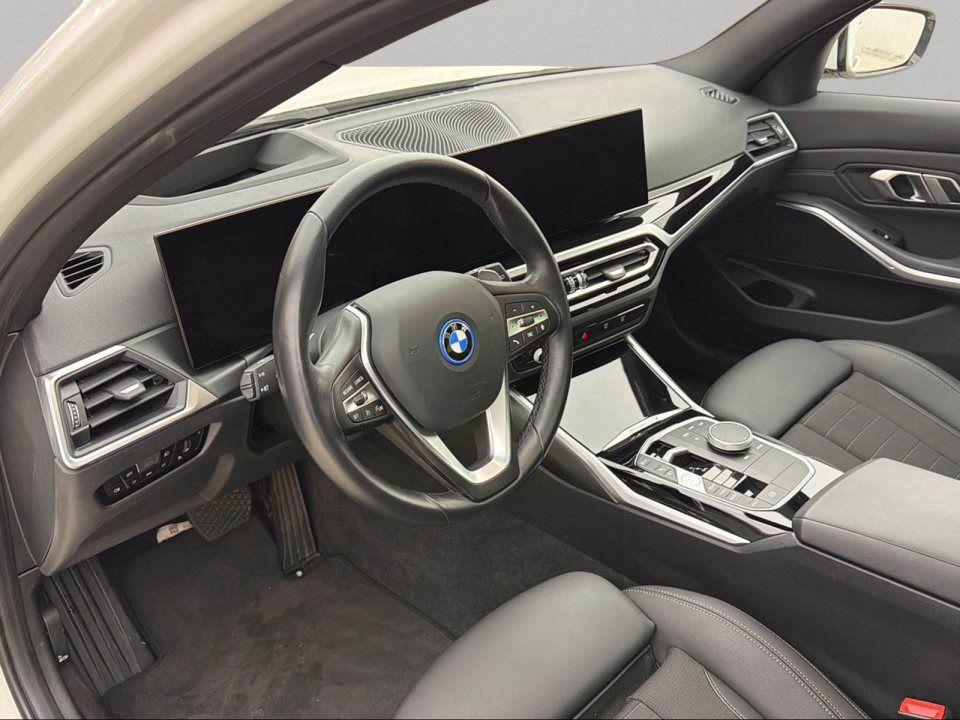 BMW 320 320e Touring