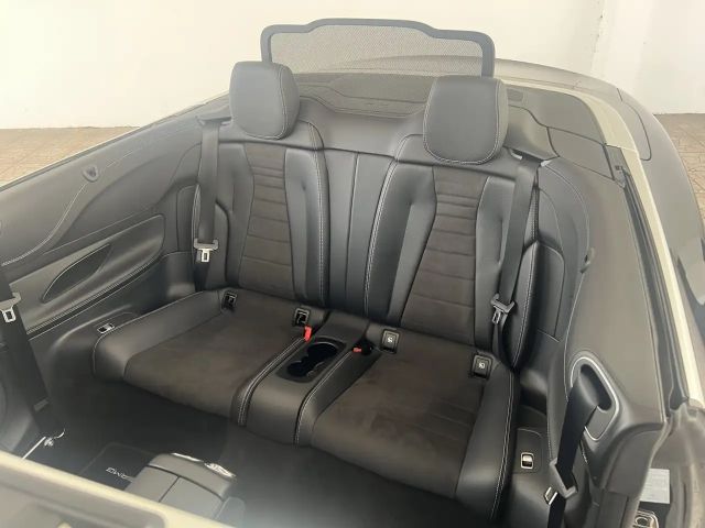 Mercedes-Benz E 200 AMG Line Cabriolet