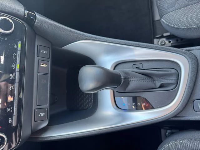 Toyota Yaris Active Hatchback Hybride