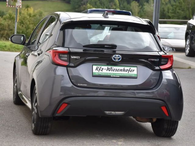 Toyota Yaris 1.5 Dual-VVT-iE (Hybrid)