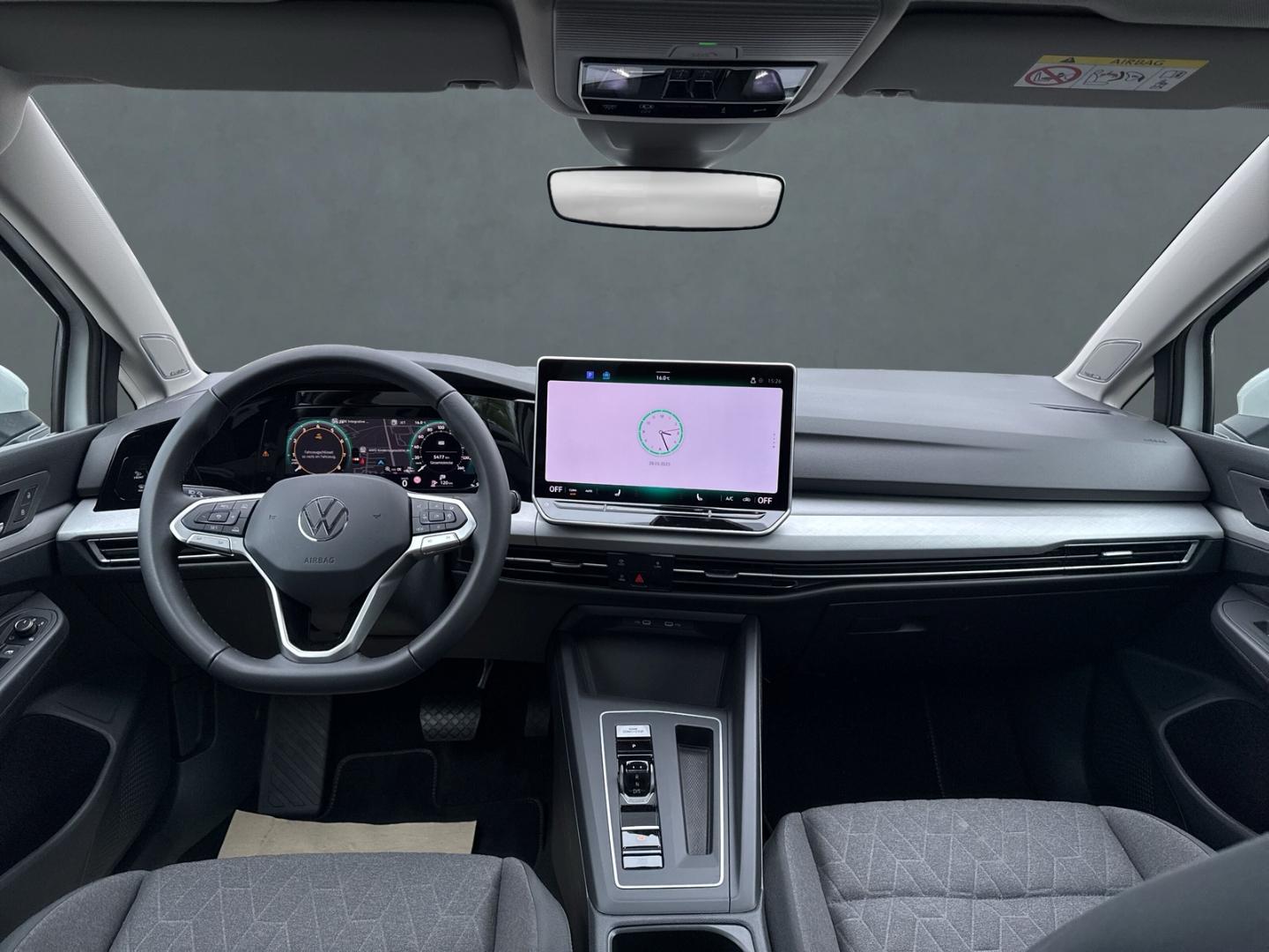 Volkswagen Golf 1.5 eTSI Golf VIII Life Variant