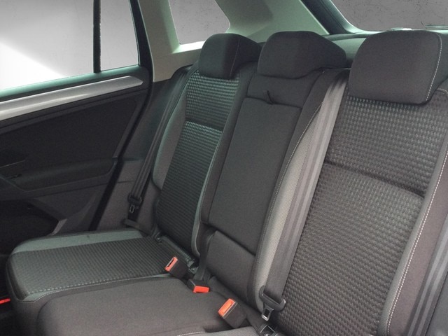 Volkswagen Tiguan Tiguan Active LED Navi ACC RFK SH LM