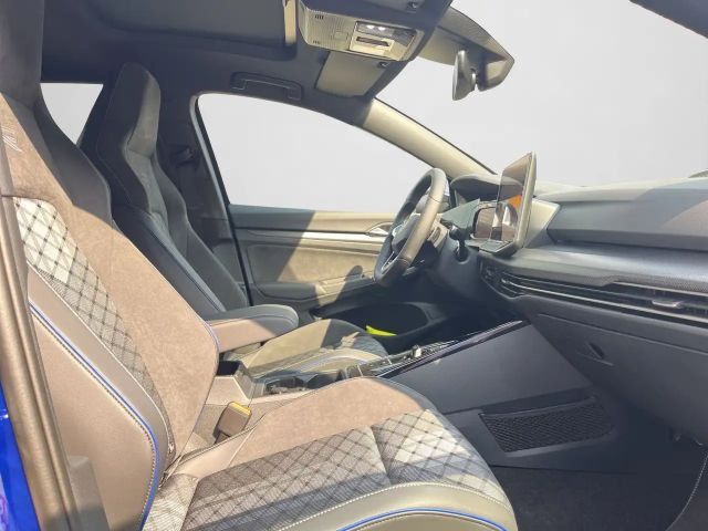 Volkswagen Golf DSG R-Line