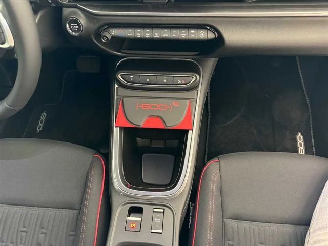 Fiat 600e (RED) LED, PDC, Apple CarPlay