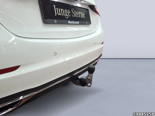 Mercedes-Benz C 180 AVANTGARDE Sedan