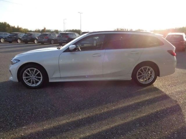 BMW 320 320d Touring xDrive