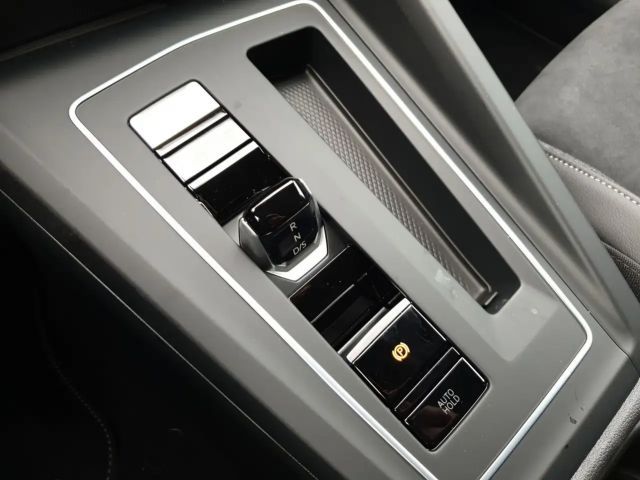 Volkswagen Golf 1.5 TSI DSG Life Variant