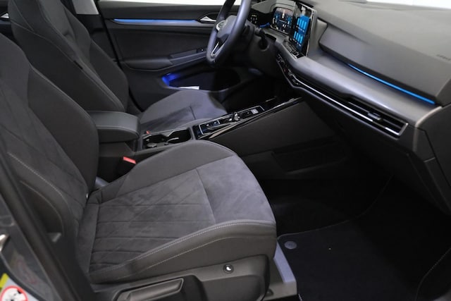 Volkswagen Golf DSG Golf VIII Style