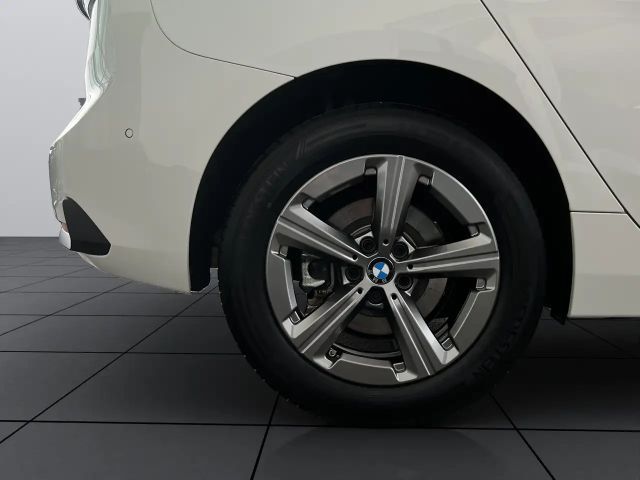 BMW 220 220i Active Tourer