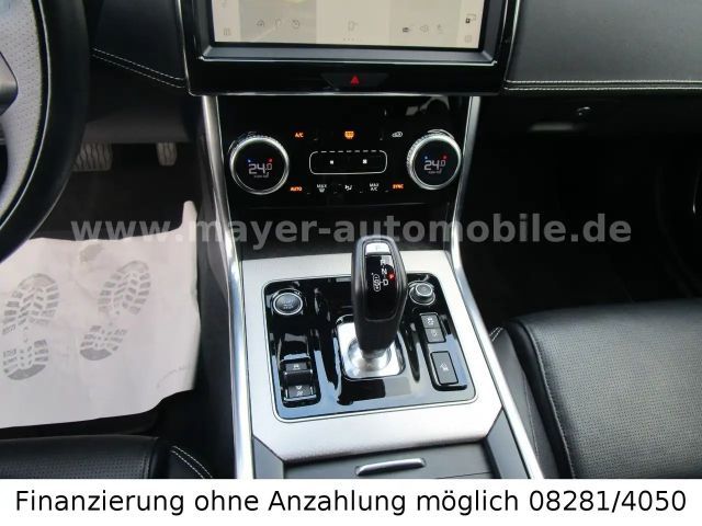 Jaguar XE R-Dynamic S