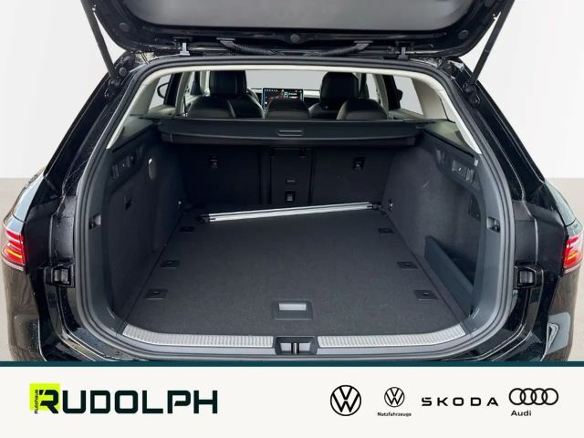 Volkswagen Passat 1.5 eTSI Business DSG