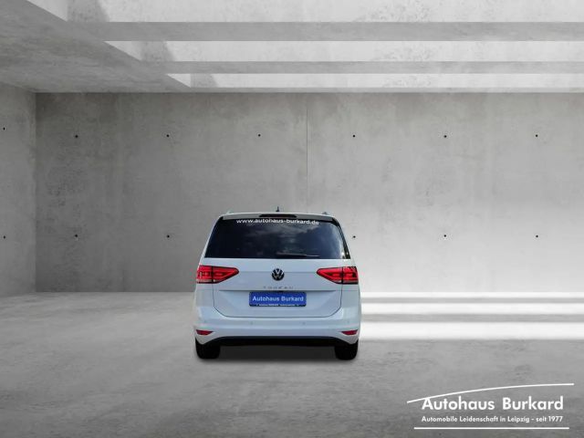 Volkswagen Touran 1.5 TSI DSG