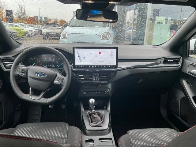 Ford Focus EcoBoost ST Line