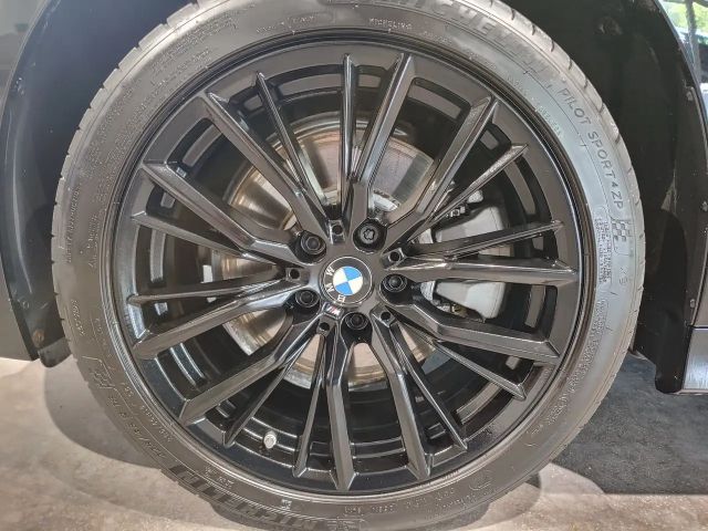 BMW 320 320e Sport Line xDrive