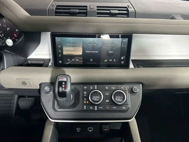 Land Rover Defender 110 P400 SE