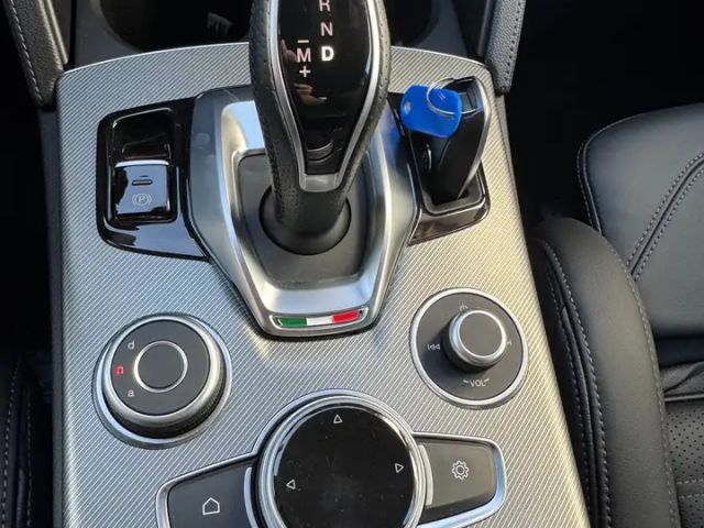 Alfa Romeo Stelvio Q4 Veloce
