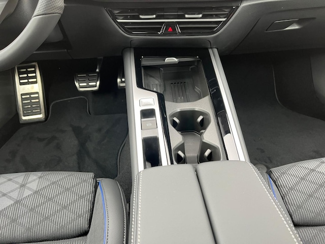 Volkswagen Passat DSG R-Line Style