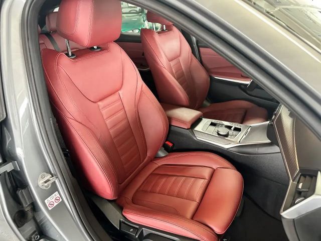 BMW 330 330e M-Sport xDrive