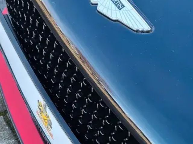 Aston Martin DBS V12