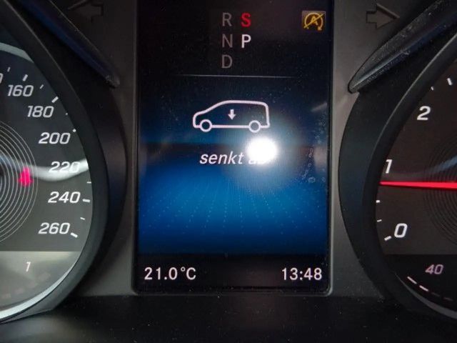 Mercedes-Benz V 300 V 300 d