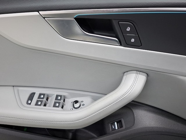 Audi A4 40 TFSI Avant S-Tronic