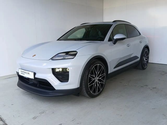 Porsche Macan 4