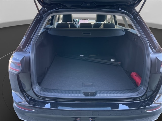 Volkswagen Golf 1.5 eTSI DSG Golf VIII Variant